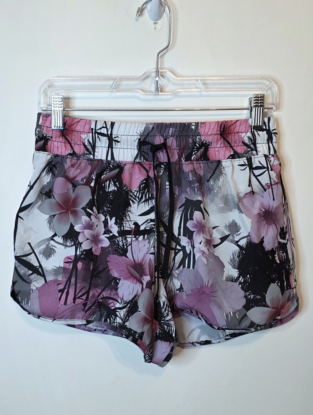 Velocity Pink Purple Floral Running Shorts Size Small Built-In Brief Tropical